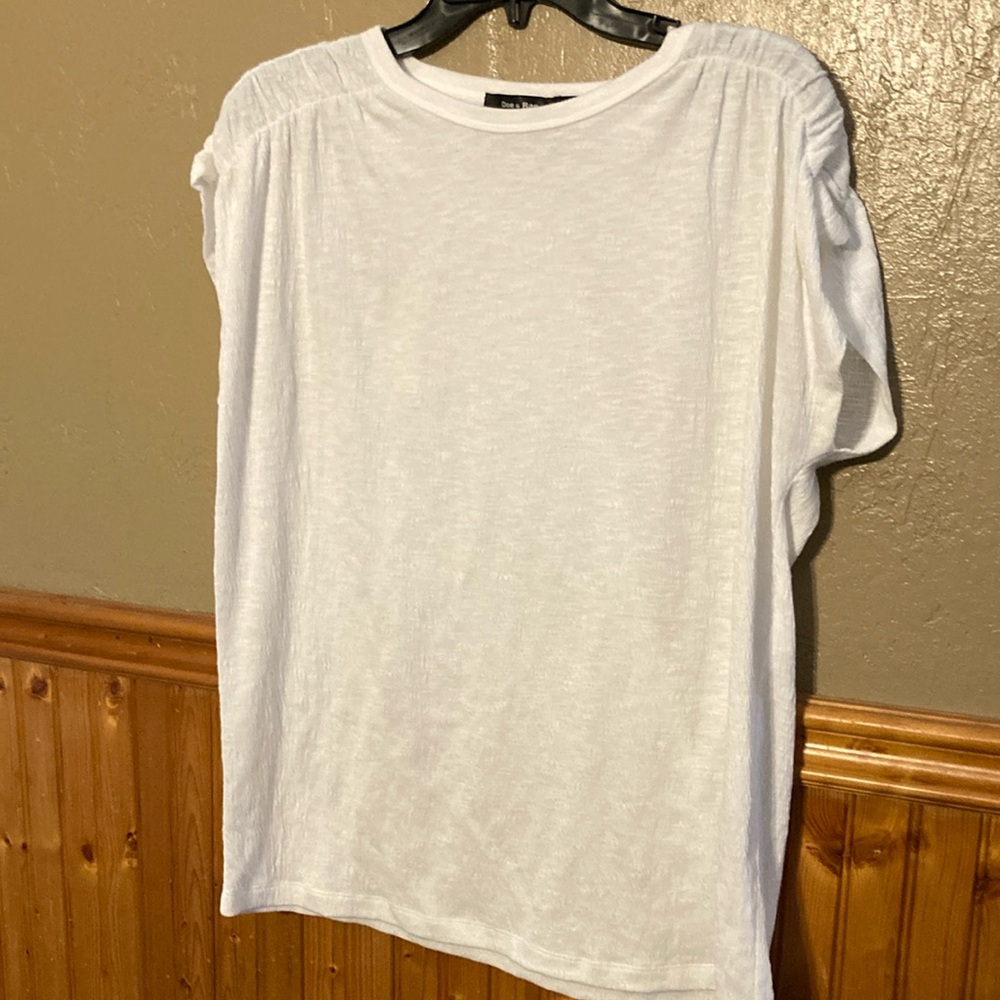 Doe & Rae White Relaxed Cap Sleeve Tee